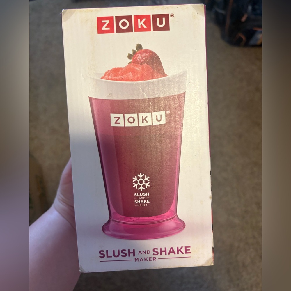 Zoku slush and shake maker